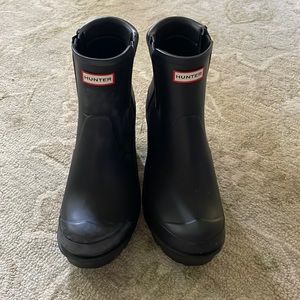 Hunter I Chunky Heel
Boots - 39EU (8US)